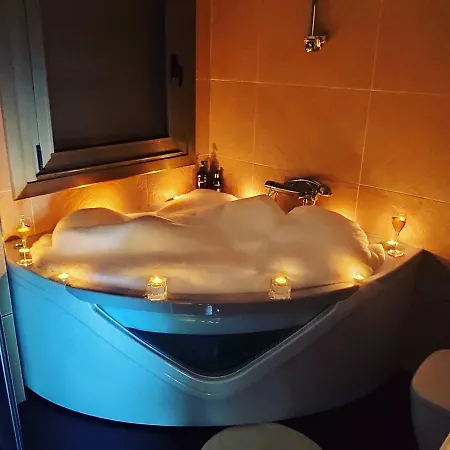 Casa Rial 47 Con Piscina Climatizada Nyaraló