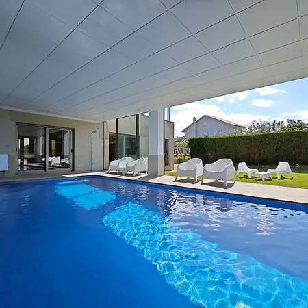 Casa Rial 47 Con Piscina Climatizada Holiday home *