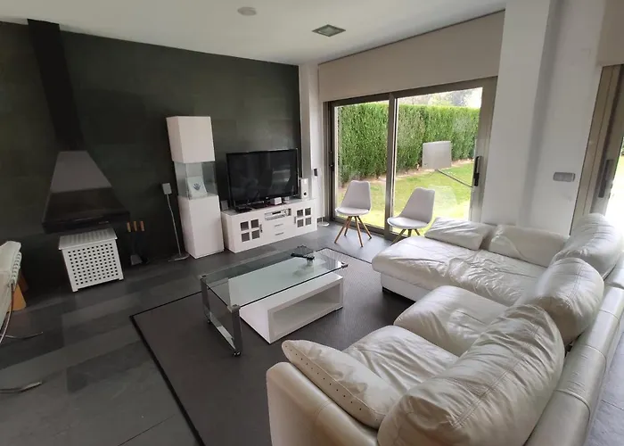 Casa Rial 47 Con Piscina Climatizada Hébergement de vacances *